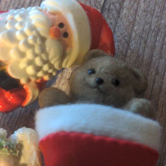 ‎Vintage holiday pin lot - Picture 7 of 8